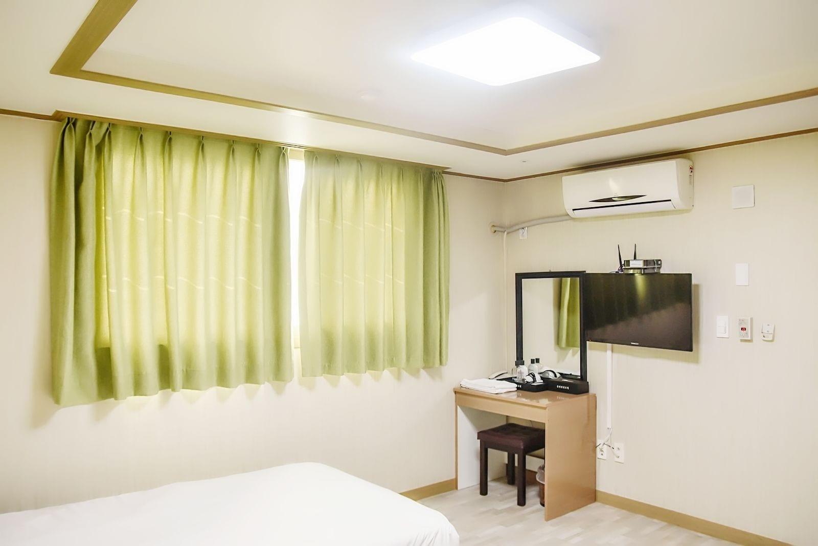 Olle Tourist Hotel Jeju Bagian luar foto